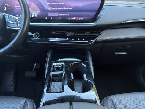 Used 2024 Buick Envision Preferred AWD/4WD image 15