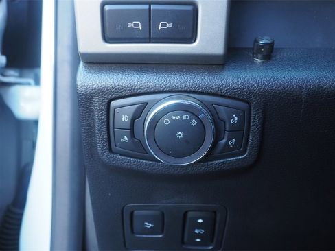 Used 2019 Ford F350 Lariat w/ Lariat Ultimate Package image 16