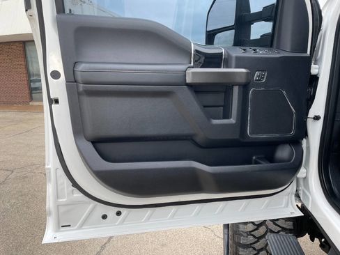 Used 2020 Ford F250 Platinum w/ FX4 Off-Road Package image 22