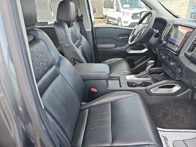 Used 2022 Nissan Frontier SV w/ SV Premium Package AWD/4WD image 10