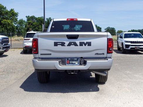 New 2026 RAM 3500 Big Horn AWD/4WD image 7