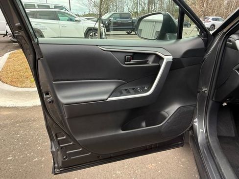 Used 2025 Toyota RAV4 LE image 4