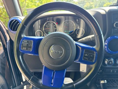 Used 2016 Jeep Wrangler Unlimited Sport w/ Quick Order Package 24S AWD/4WD image 16