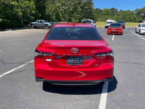 Used 2024 Toyota Camry LE FWD image 14