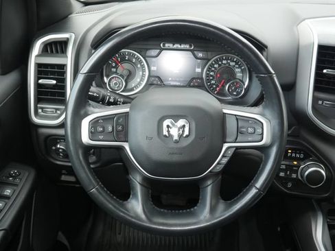 Used 2022 RAM 1500 Big Horn AWD/4WD image 17