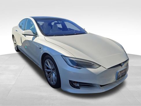 Used 2018 Tesla Model S 75D AWD/4WD image 1