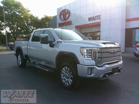 Used 2021 GMC Sierra 2500 Denali image 1