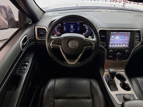 Used 2017 Jeep Grand Cherokee Limited image 27