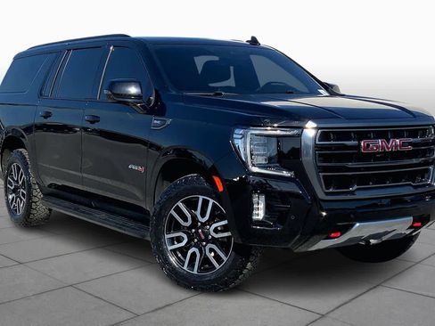 Used 2023 GMC Yukon XL AT4 w/ Max Trailering Package image 3