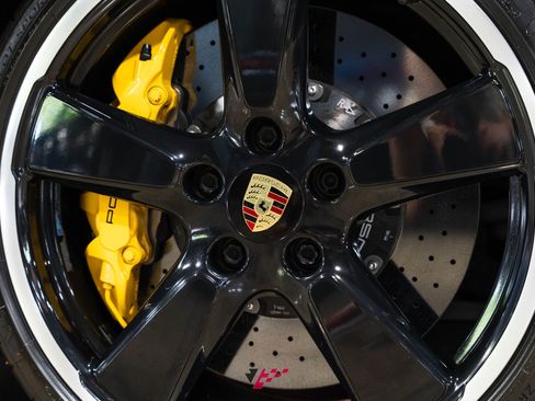 Used 2017 Porsche 911 Turbo S AWD/4WD image 39