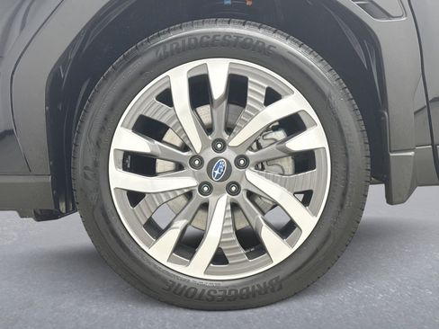 Used 2025 Subaru Forester Touring image 28