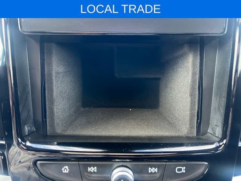 Used 2023 Chevrolet Traverse Premier AWD/4WD image 26
