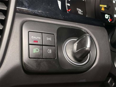 Used 2023 Porsche Cayenne Turbo GT image 41