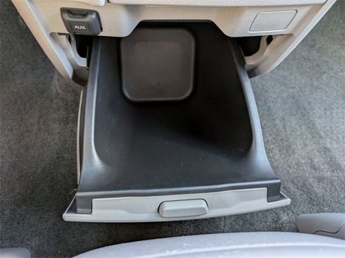 Used 2012 Honda Odyssey EX image 32