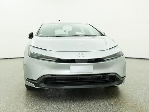 New 2026 Toyota Prius LE FWD image 18