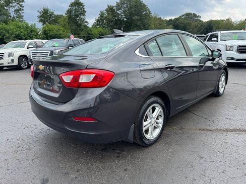 Used 2016 Chevrolet Cruze LT w/ Convenience Package FWD image 5