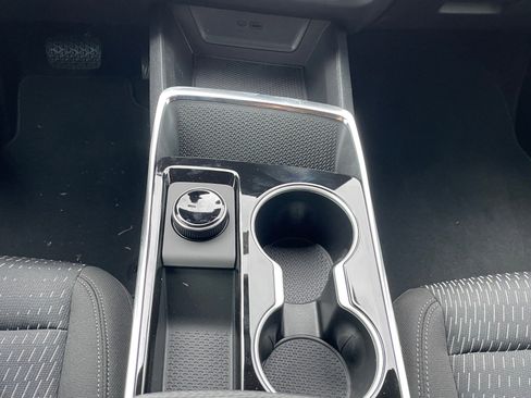 New 2026 Chevrolet Equinox LT w/ Midnight Edition image 17