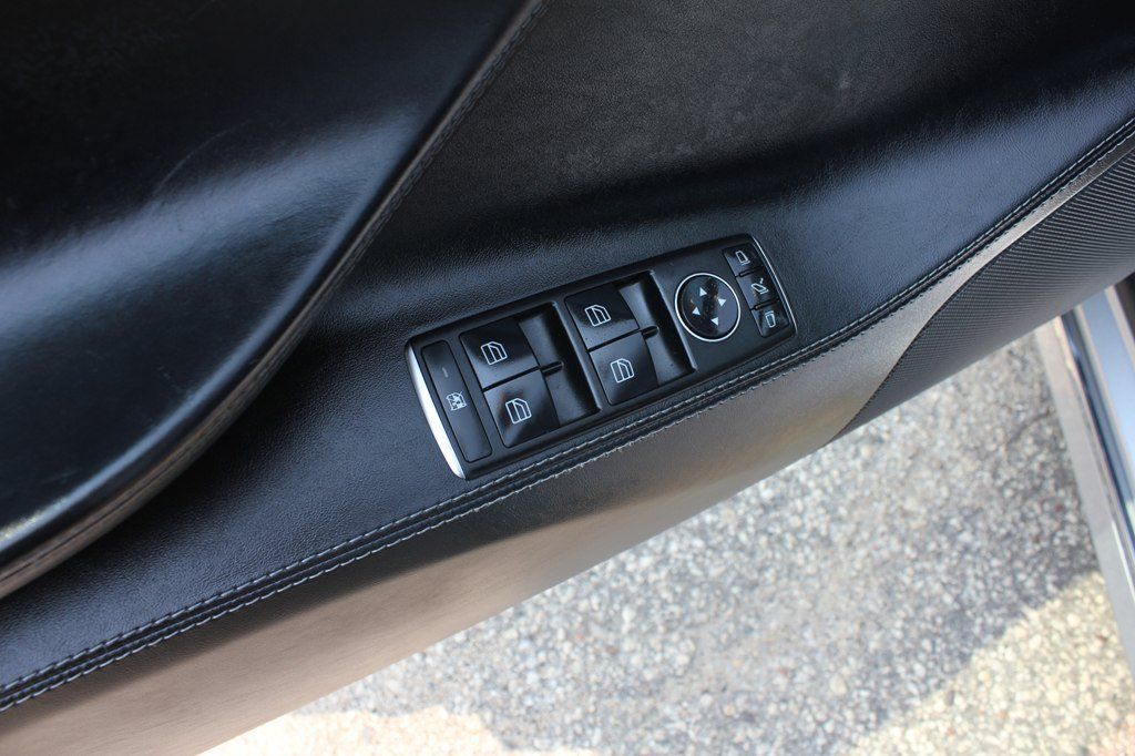 Used 2017 Tesla Model S 100D AWD/4WD image 27
