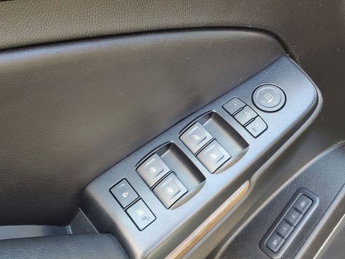 Used 2019 GMC Yukon Denali w/ Denali Ultimate Package image 19