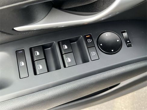 Certified 2025 Hyundai Santa Cruz SEL image 25