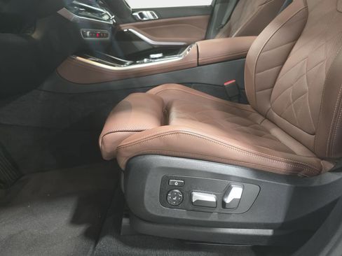 Used 2024 BMW X5 sDrive40i w/ Premium Package image 22