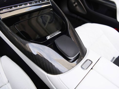 Used 2024 Mercedes-Benz SL 63 AMG 4MATIC image 18