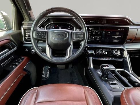 Used 2023 GMC Sierra 1500 Denali Ultimate AWD/4WD image 11