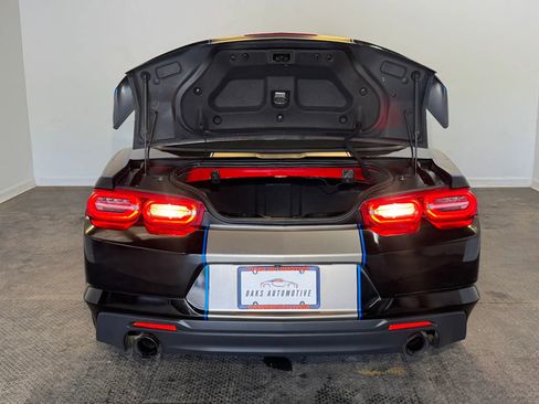 Used 2021 Chevrolet Camaro LT RWD image 31