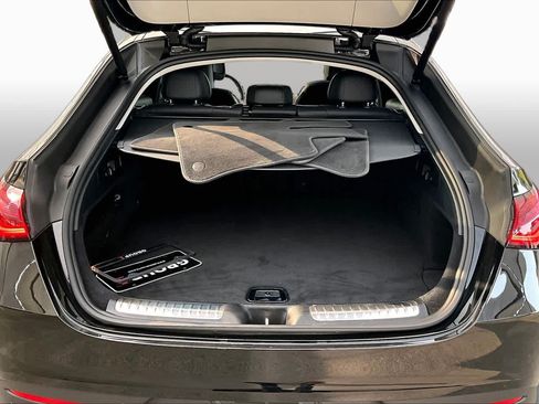 Used 2025 Mercedes-Benz GLC 300 4MATIC image 37