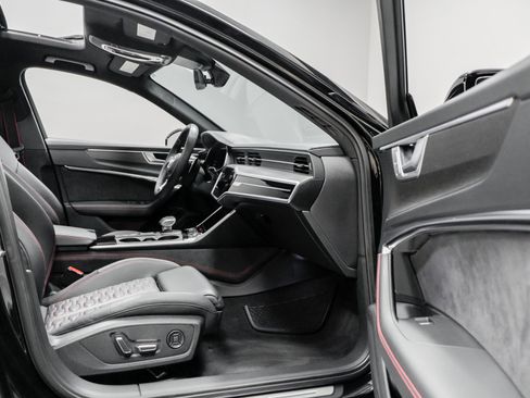 Used 2023 Audi RS 6 image 47