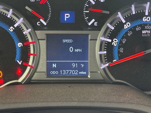 Used 2017 Toyota 4Runner SR5 Premium AWD/4WD image 8
