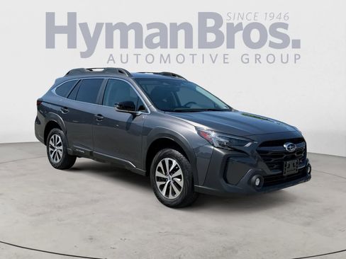 Used 2024 Subaru Outback Premium AWD/4WD image 1