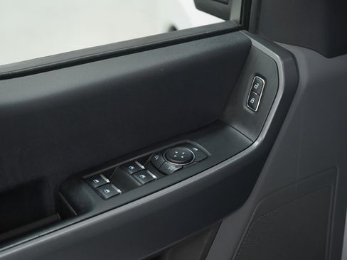 Used 2024 Ford F250 XLT image 21