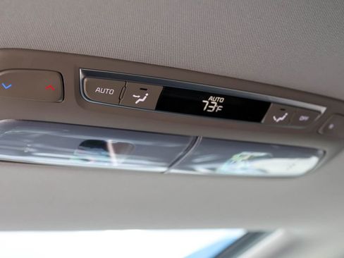 Used 2025 Kia Telluride S image 21