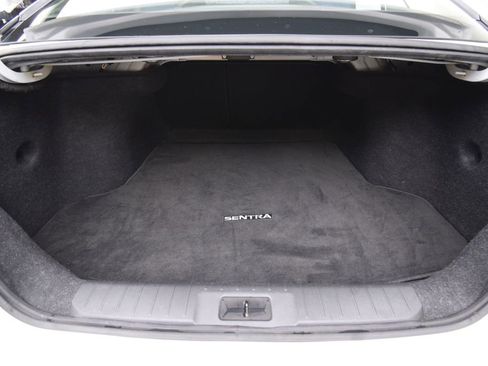 Used 2021 Nissan Sentra SR image 29