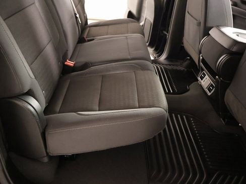 Used 2024 Chevrolet Silverado 1500 Custom Trail Boss w/ Dark Appearance Package image 13