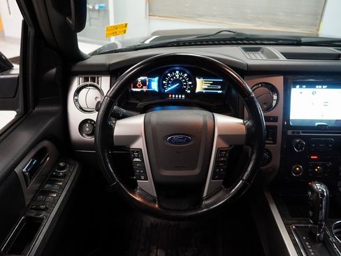 Used 2017 Ford Expedition EL Limited w/ Equipment Group 301A image 10