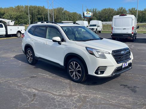 Used 2024 Subaru Forester Limited AWD/4WD image 7