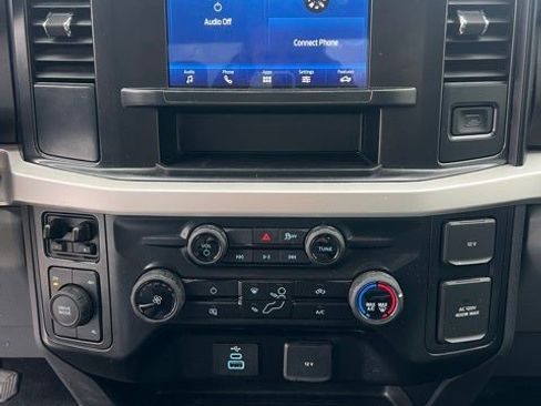 Used 2025 Ford F250 XLT image 11