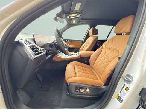 New 2026 BMW X5 xDrive50e w/ Premium Package image 15