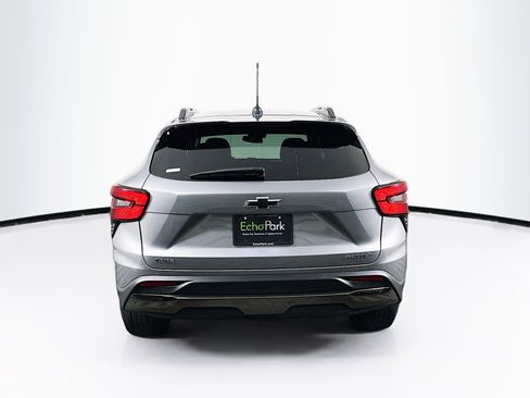 Used 2024 Chevrolet Trax ACTIV w/ Sunroof Package image 7