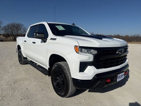 Used 2023 Chevrolet Silverado 1500 LT Trail Boss w/ Protection Package image 8