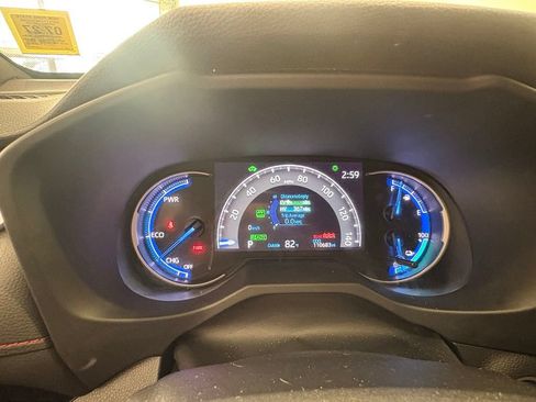 Used 2021 Toyota RAV4 SE w/ Weather & Moonroof Package AWD/4WD image 22