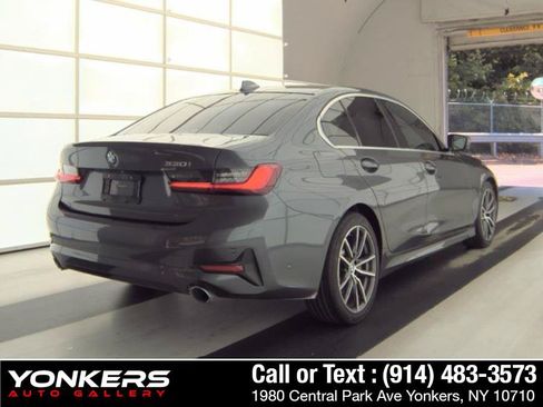 Used 2021 BMW 330i Sedan w/ Premium Package RWD image 5