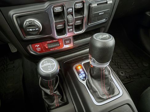 Used 2019 Jeep Wrangler Unlimited Rubicon image 25