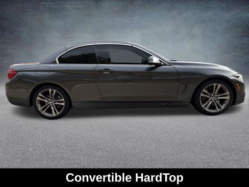 Used 2018 BMW 430i Convertible image 9