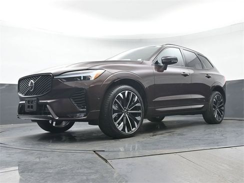 Used 2026 Volvo XC60 B5 Ultra w/ Protection Package Premier image 34