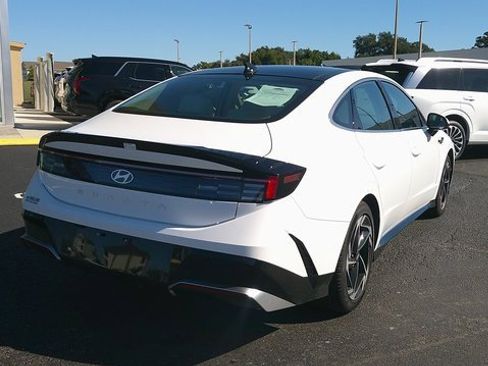 Certified 2025 Hyundai Sonata SEL image 4