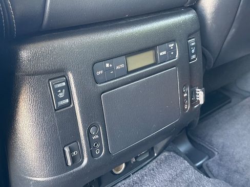 Used 2018 Nissan Armada Platinum w/ Captain Seat Package AWD/4WD image 14