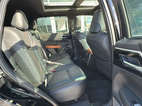 Used 2022 Mitsubishi Outlander SEL image 27